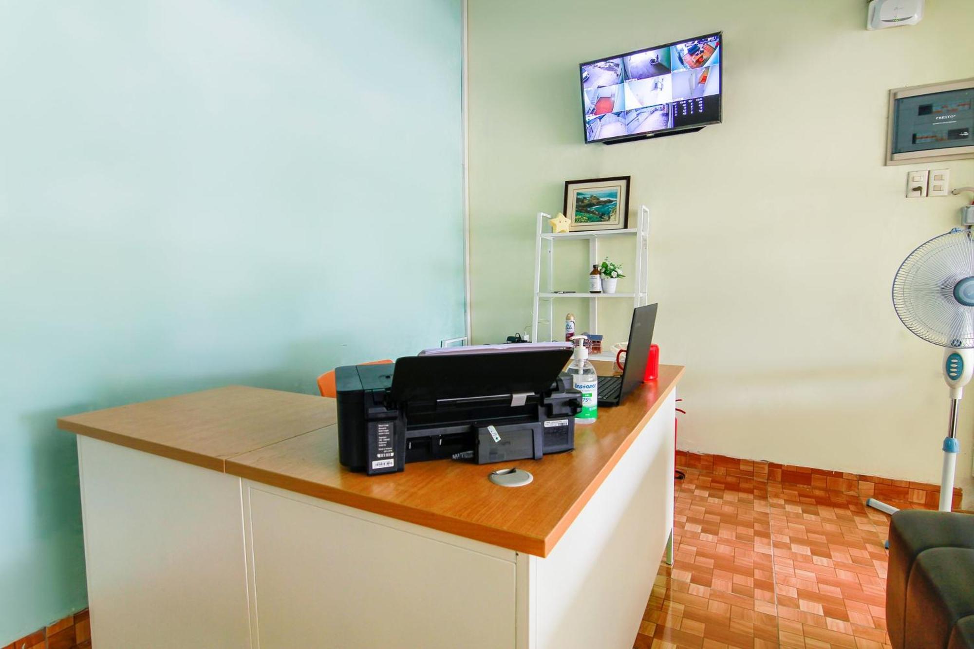 Oyo 3493 Nami House Hotel Medan Ngoại thất bức ảnh